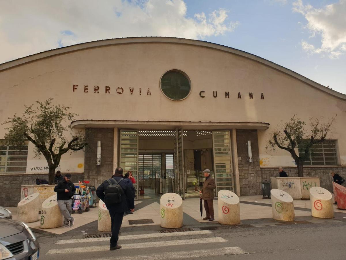 לינה וארוחת בוקר נאפולי Dimora Costantino מראה חיצוני תמונה